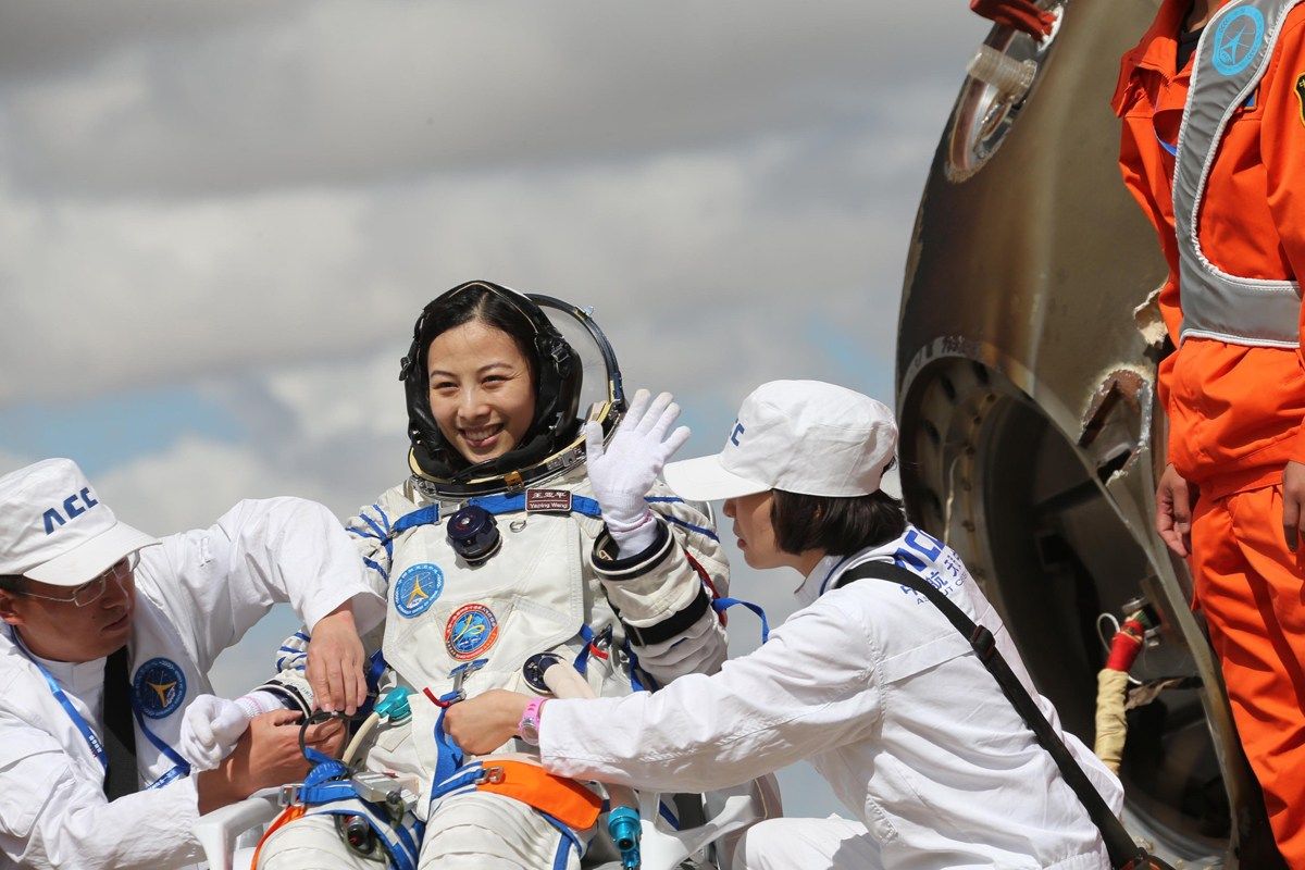 时隔8年,王亚平将在近日再次进行太空授课,全球播彰显大国气度