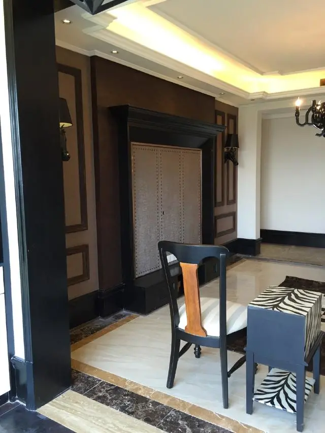 新房交给老公装修，花了29万，客厅电视背景墙设计保证你没见过！