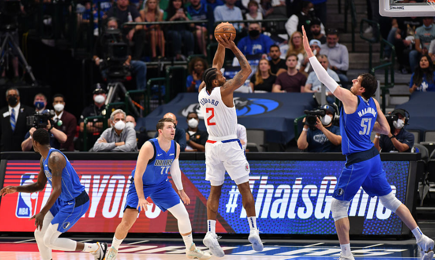 快船队|苦战42分钟，狂轰45+6+3！没看到全力詹，却遇到了全力卡