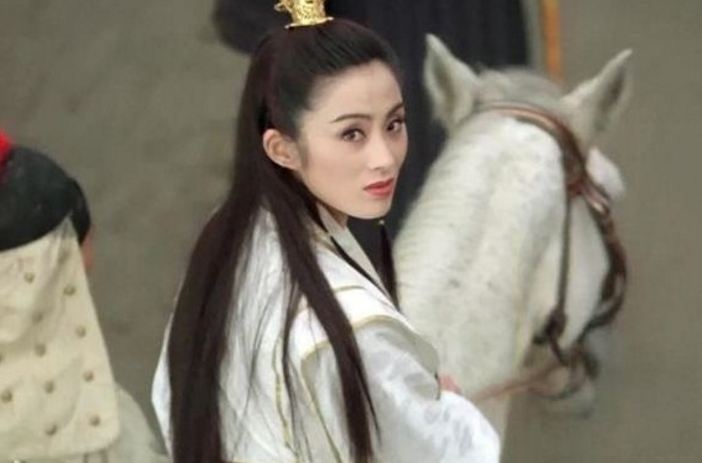 张敏|张敏老公真的爱她吗？那为何会不顾其感受，强行让张敏入镜？