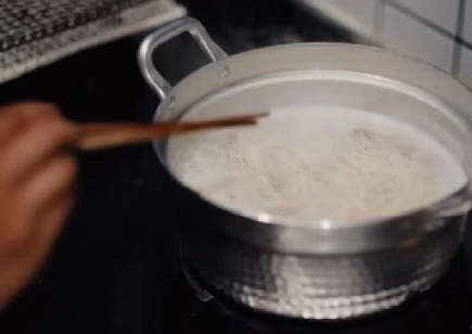 理想之城|百相人生系列专访|“如果你像我一样,有一个失业6个月的男友”