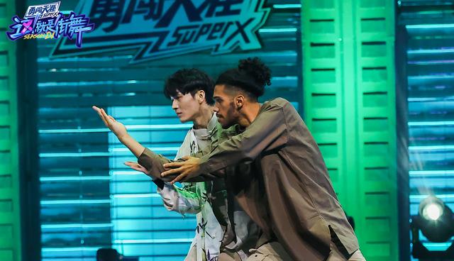 the nine|《街舞4》后，张艺兴又迎新综艺，还有两位“核兴舞器”队员加盟