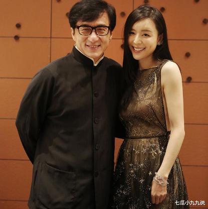 张静初|张静初：“专睡导演20年”，惨遭太太团封杀？41岁的她如何了？