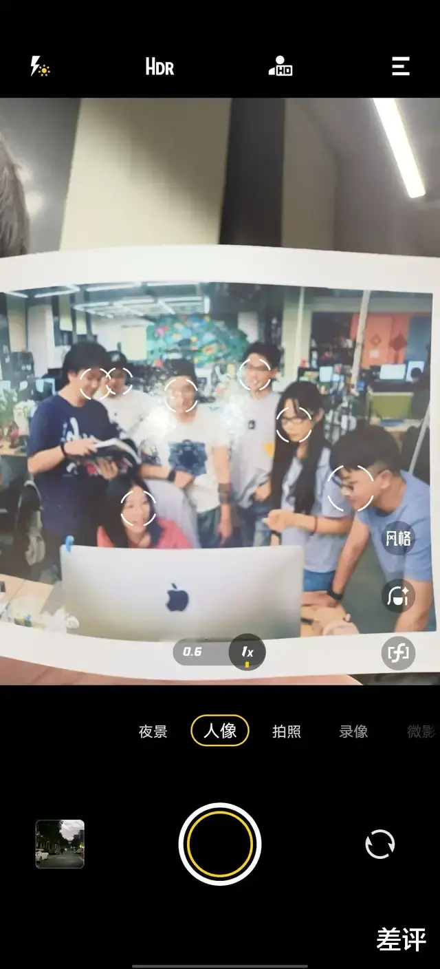 vivo|2022年能买到的自拍手机，竟然已经这么邪门了？