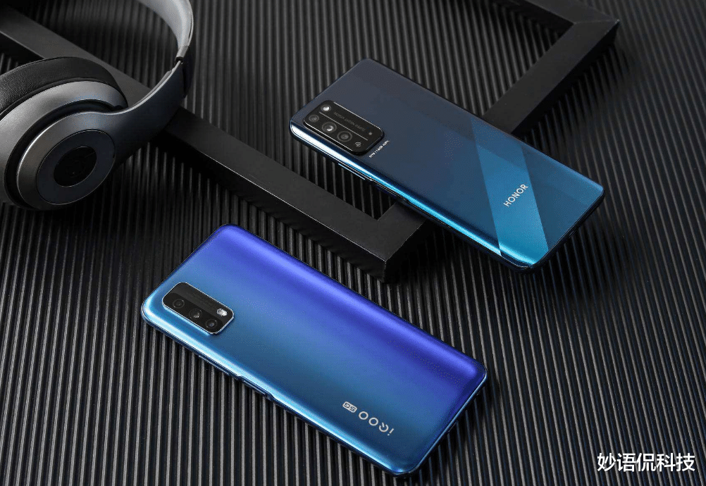 小米科技|荣耀热销机，从2399跌至1499元，8GB+128GB，好评率高达97%