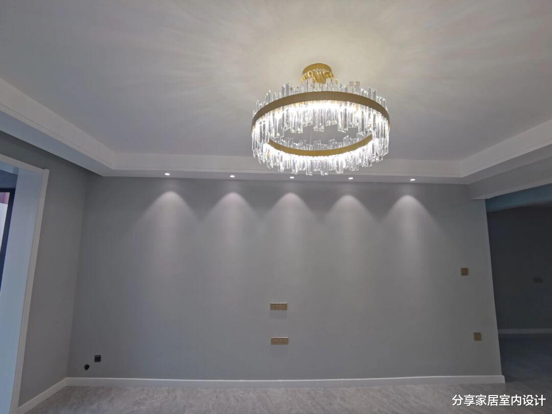 新房硬装终于完工,打扫干净很漂亮,还没装修的朋友可以参考一下