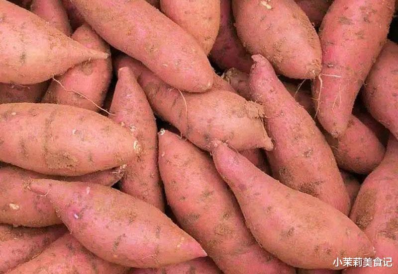 红薯|买红薯，挑“圆胖”还是“瘦尖”？口感差别挺大，买错不甜营养差