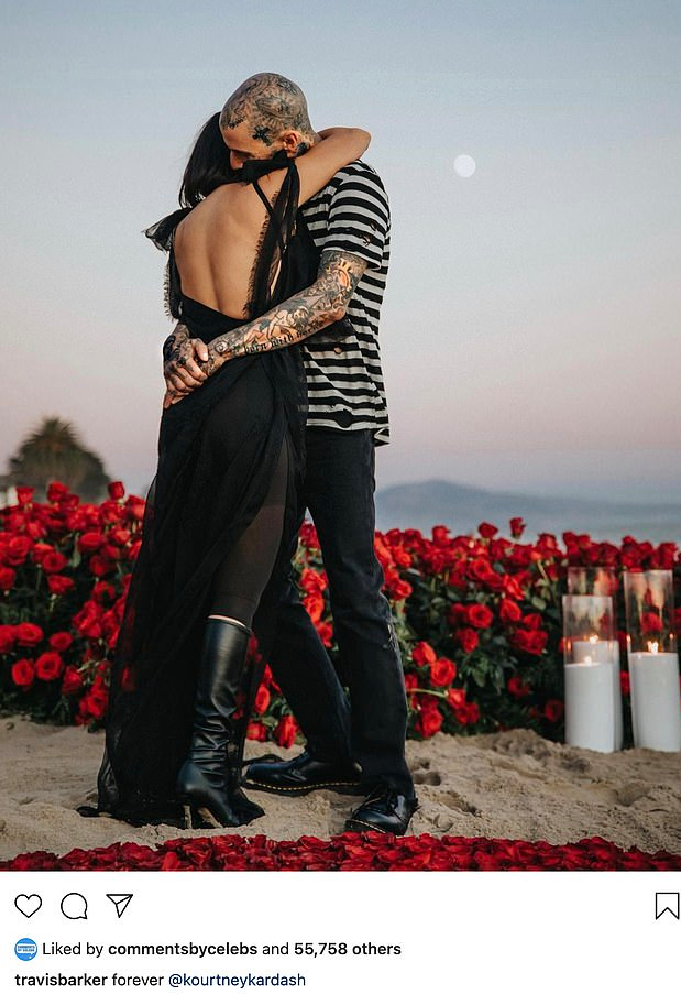 全球时尚风行 金大姐订婚后和未婚夫首次亮相!穿铆钉卫衣秀长腿,前任疯狂吃醋