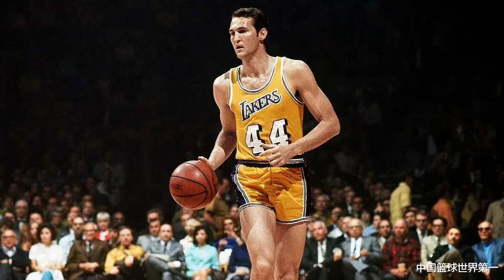 张伯伦|历史上最快拿到2万分的前十球星，张伯伦499场，现役两人上榜