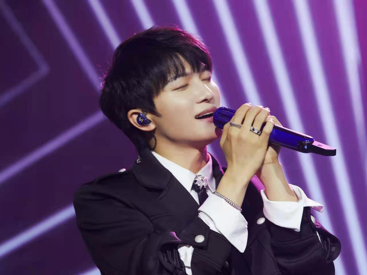 周深|喜欢周深先生的歌声,也喜欢周深的励志故事,我骄傲,我是生米!