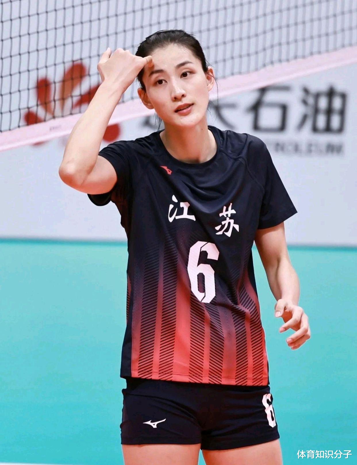 江苏女排|单场比赛砍7分！女排新带刀二传强势来袭，扣球拦网发球全面开花