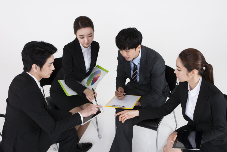 |职务空缺，前2人都比我有实力，领导提示：你不妨以退为进