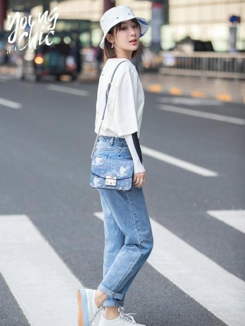 可彡个人形象管家 李现连续4年为杨紫庆生:杨紫穿搭时尚,四年友谊令人羡慕