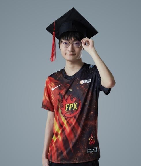 桃小菁的|FPX保BO是因为小天没续约？网传小天放假，BO即将上场