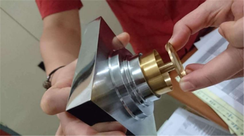 洗衣机排水管直接插在地漏里?赶紧拔出来,这样做才对