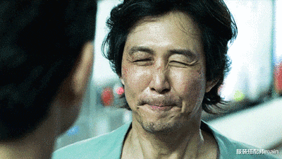 服装搭配师main 孔刘：韩国最会挑剧本的男人！演鬼怪大叔圈粉无数，43岁仍是少年