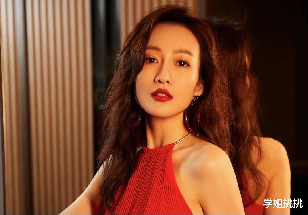 运动|脸上有3个特点的女生，身材不胖但是脸会显胖，上镜很吃亏
