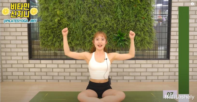 钟楚曦|比模特穿得还美的女明星，钟楚曦绝对算一个，简直是风情万种