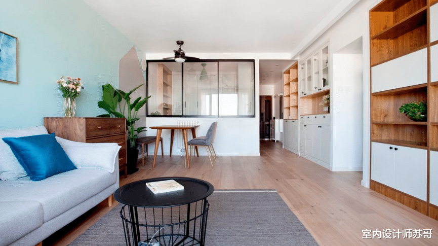 8米长储物墙满足所有收纳需求,突破空间限制,让老房换新颜