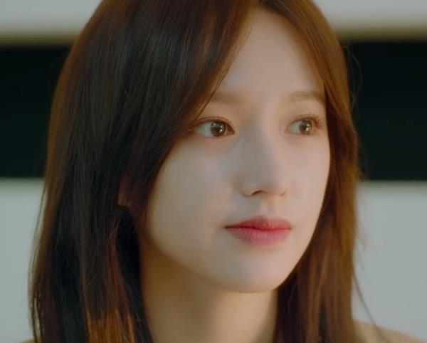 程潇|程潇两部新剧都糊了，小姐姐人气高颜值也高，但演技还需要提升