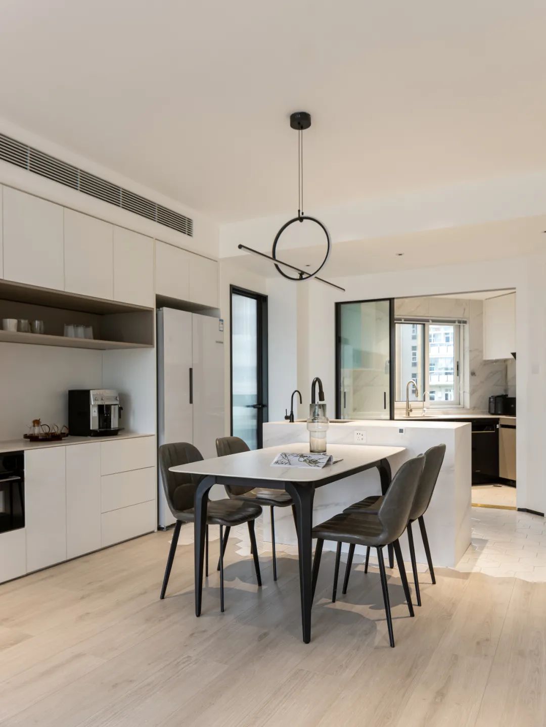 |115㎡现代简约风,这样简单装修一下,却是休闲又宜居!