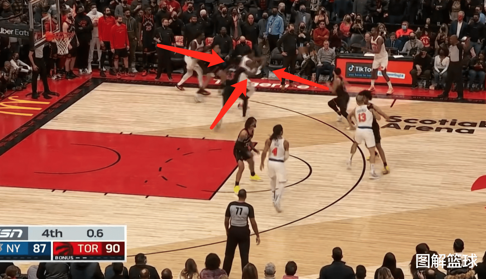 猛龍隊|0.6秒差3分, 尼克斯精妙戰(zhàn)術造3個進攻點, 猛龍教練一手勢將其破解