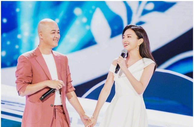 包贝尔|崇拜了包贝尔16年，10年求婚40次，包文婧为何那么卑微？