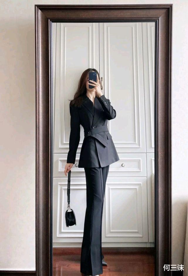 法术|得体的职场穿搭会很有魅力，能在人群中脱颖而出，美成焦点