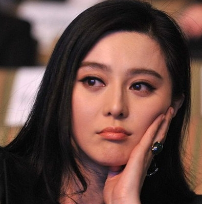 博骞原石 范冰冰戴翡翠华丽高贵,精美的玉石是让明艳型美女变得更美的存在