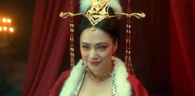 封神|香港昔日人气天后一出手，竟成就了一部2.9分辣眼睛烂片