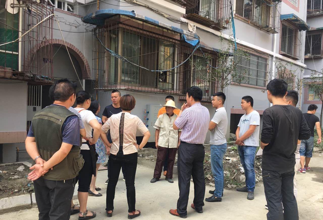 情微说|老旧小区加装电梯难度大？新方案提出，顶楼赞成，1楼也不反对