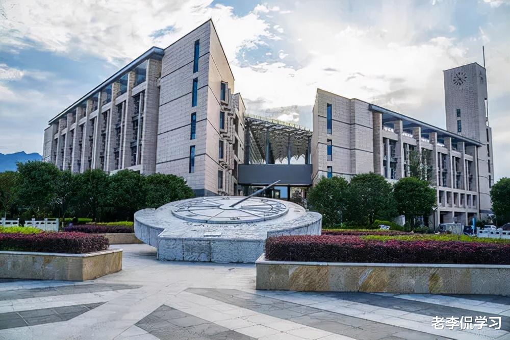 老李侃学习|太尴尬了！知名211被119名新生“放鸽子”，都是复读惹的祸