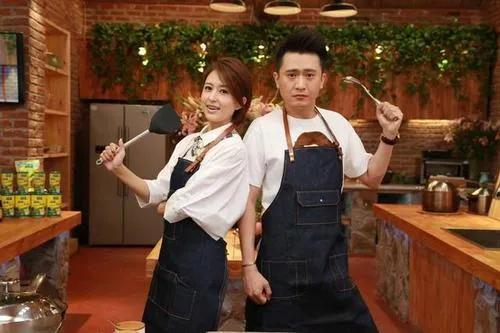 杨帆|央视主持杨帆，被张蕾母亲看好，为何却娶了普通人当妻子？