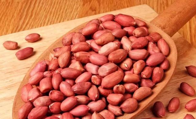 花生|减肥可以吃花生吗？建议：若不想大肚腩出现，这4物尽量远离