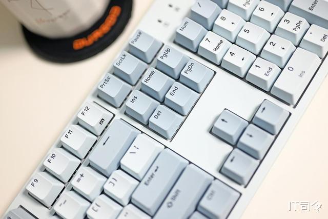 vivo|顏值實力并存，性價比首選，上手體驗杜伽K310機械鍵盤