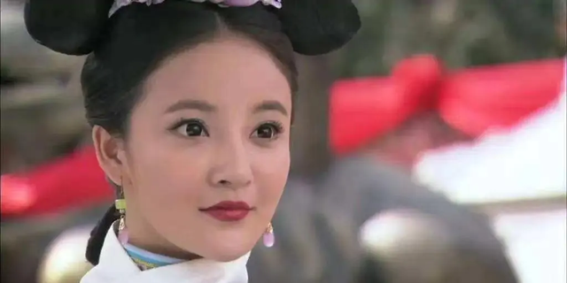 孙菲菲|6位明星下巴“进化史”：蔡徐坤争议大，孙菲菲直言不敢照镜子