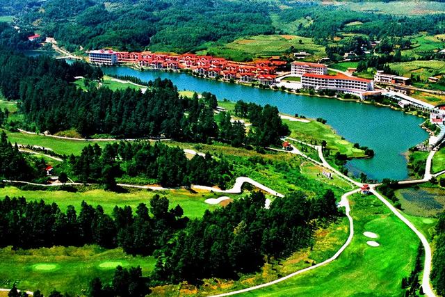 贵州 贵州被“遗忘”的养老小城,坐拥61处景区,被称为“避暑胜地”