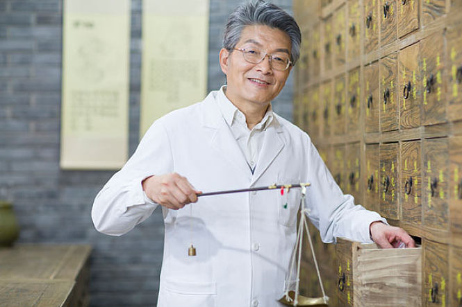 老中医|癌症晚期，除了西医，老中医分享这“三味药”是抗癌的真正良方