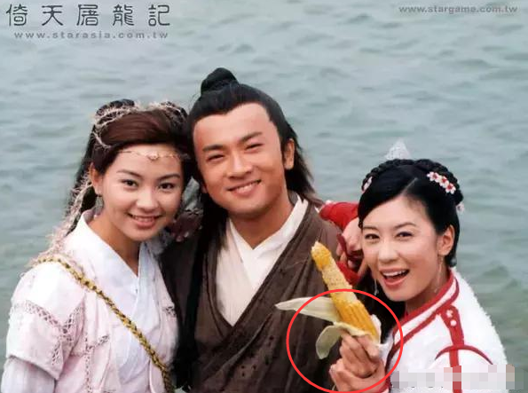 李小璐|最惊险的穿帮镜头，李小璐露啥了，能挤炸手机屏幕的只有她了！