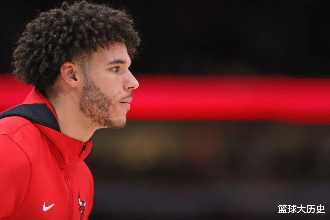 柯潔|聯(lián)盟第八！一步一腳?。∥羧瞻裱劢K于熬出來(lái)了！