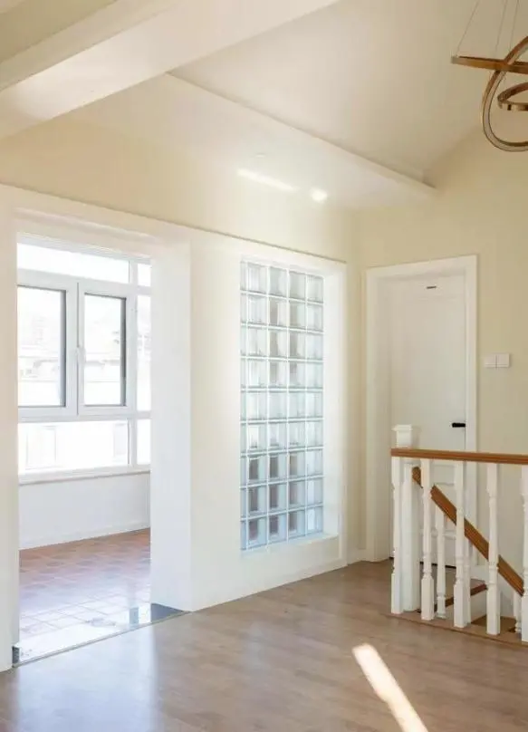 装修设计大全|超仙玻璃砖，一秒拉开和邻居家的时尚距离！