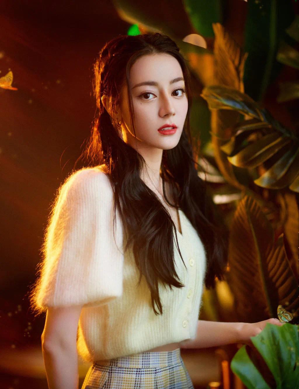 迪丽热巴|娱乐大爆料：赵露思、张哲瀚、赵丽颖、邓伦李沁、热巴、张彬彬