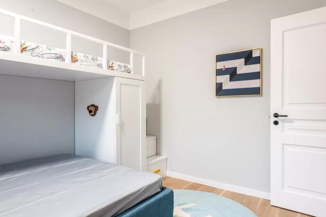 她家极简原木风，全屋干净清爽，氛围温馨舒适，生活简单纯粹