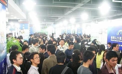 |人社部通知：岗位降低学历要求，唯学历论的时代将被“终结”