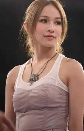 吴倩|10位女星打玻尿酸前后，杨蓉、戚薇上榜，你还敢盲目“变美”吗？