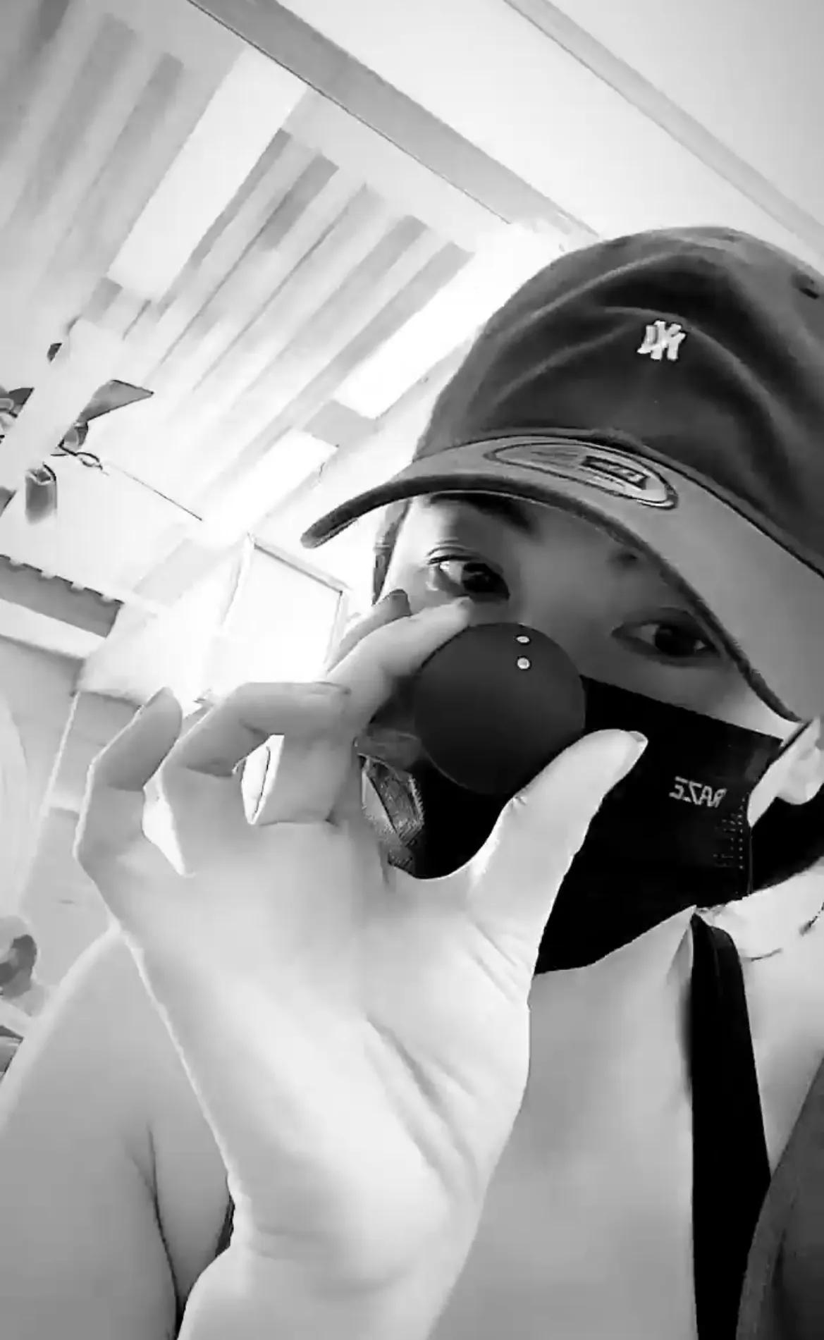 张柏芝|张柏芝陪二儿子打球，11岁小Q又长高不少，打球模样阳光帅气