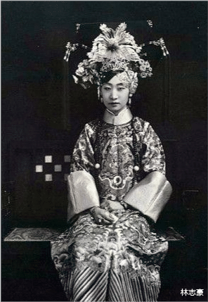 婉容|19张清朝美女旧照,珍妃、婉容、慈禧、谁说清朝没有美女?