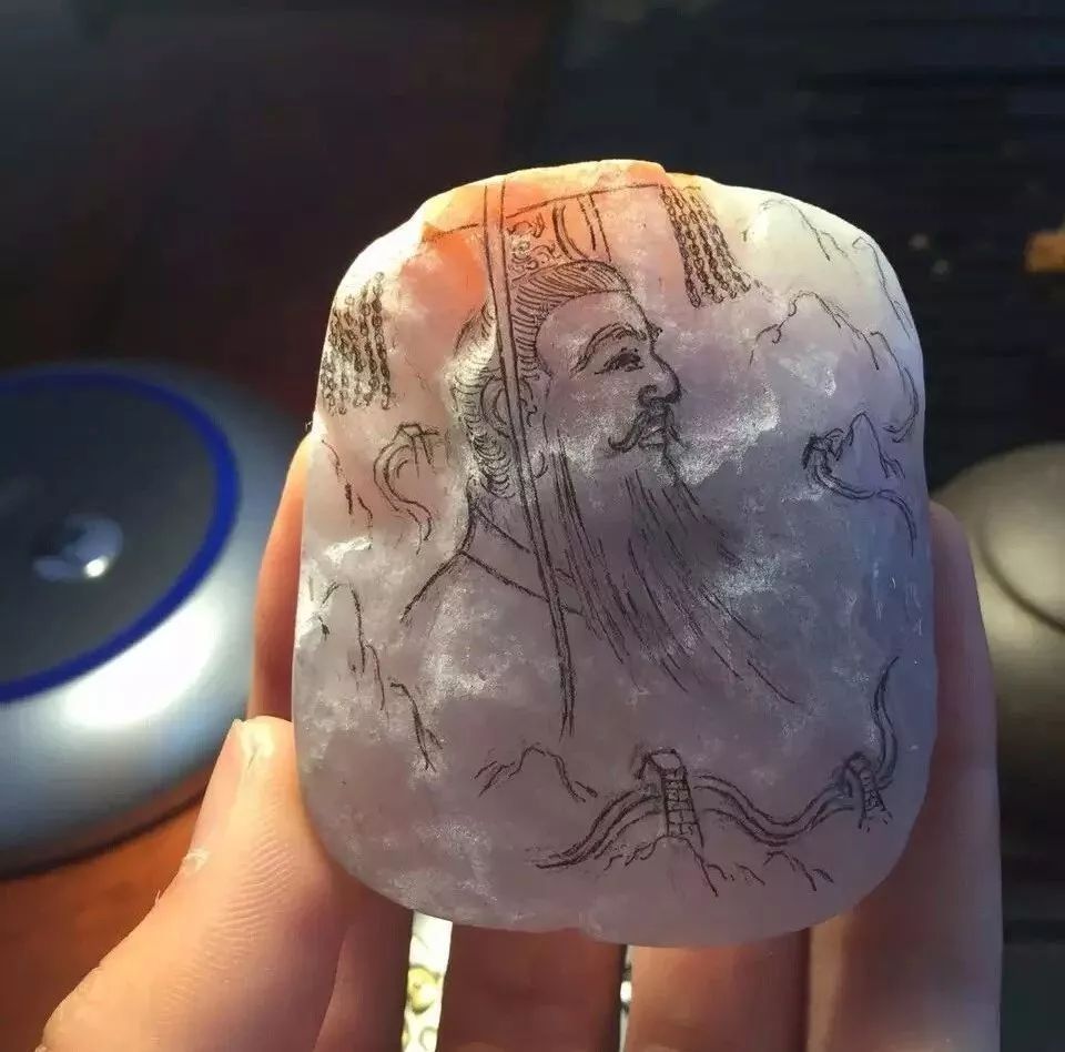 翡翠|第一眼看见这件翡翠作品的时候,一下子感觉穿越了时空!