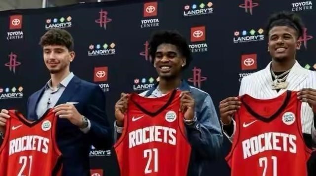 时光小小|伤仲永！23分钟10中6轰14分5板，单挑曾赢詹姆斯，他还能回联盟么