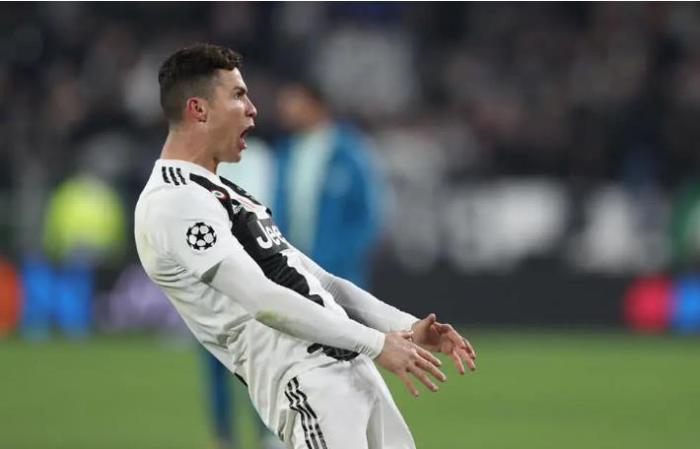 C罗|打进百球，购置豪车难掩尴尬，皇马曼联无望，C罗下一站在哪？